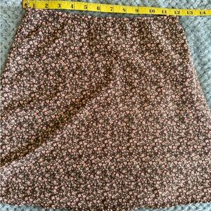 5/$15 Cider Floral Skirt